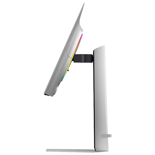 19189923_9 Detail of FreeSync technology ensuring smooth, tear-free gameplay on Samsung G8 OLED